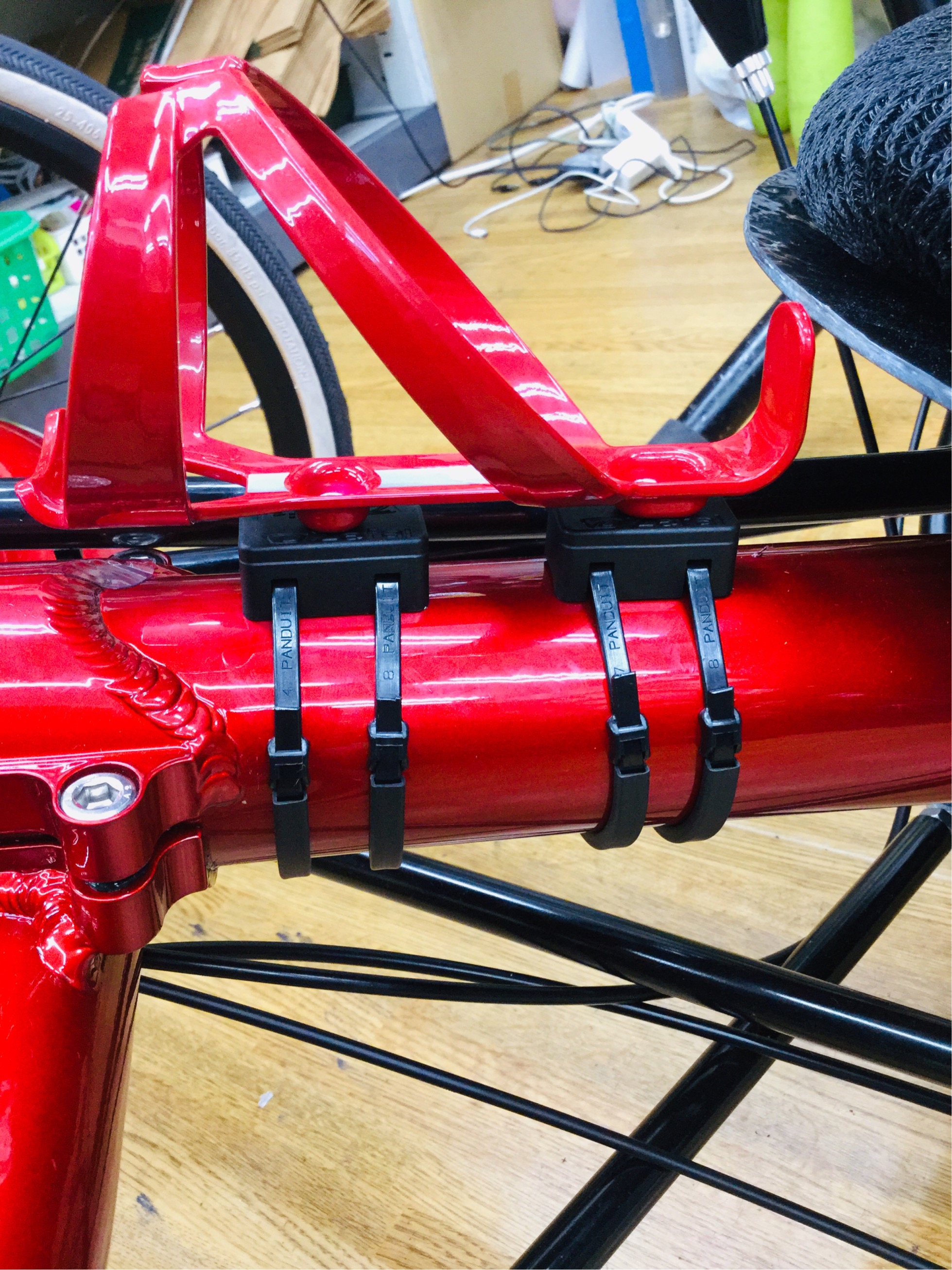 自転車 ボトル ケージ