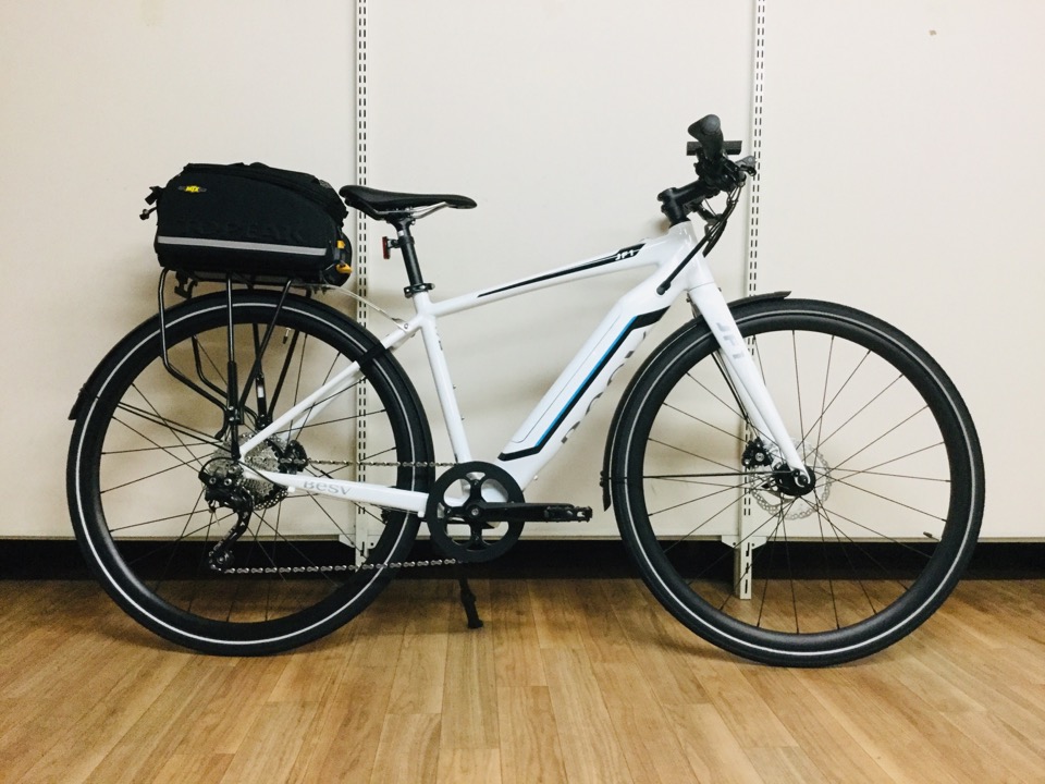 BESV JF1 1年落ちを売ります