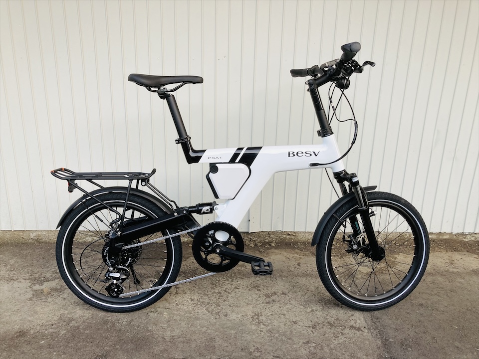 オシャレなE-BIKE BESV PSA1ホワイト純正オプションパーツフル装備 